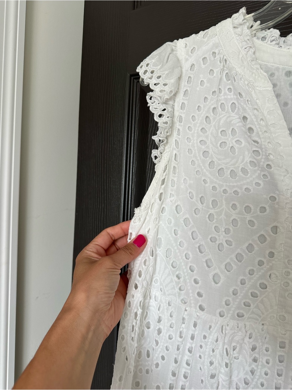 Avara White Eyelet Embroidered Dress Small Flutter Sleeve Lined - Picture 4 of 6
